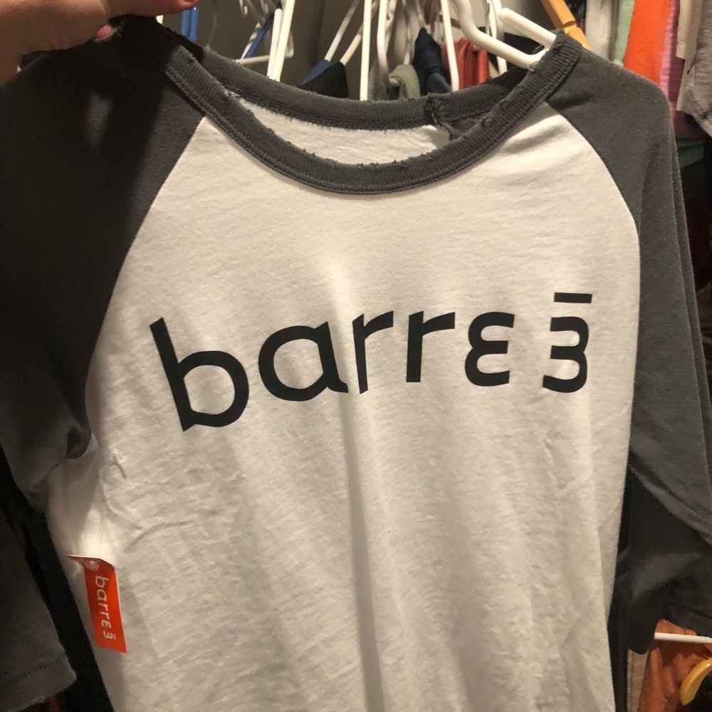 Barre baseball tee